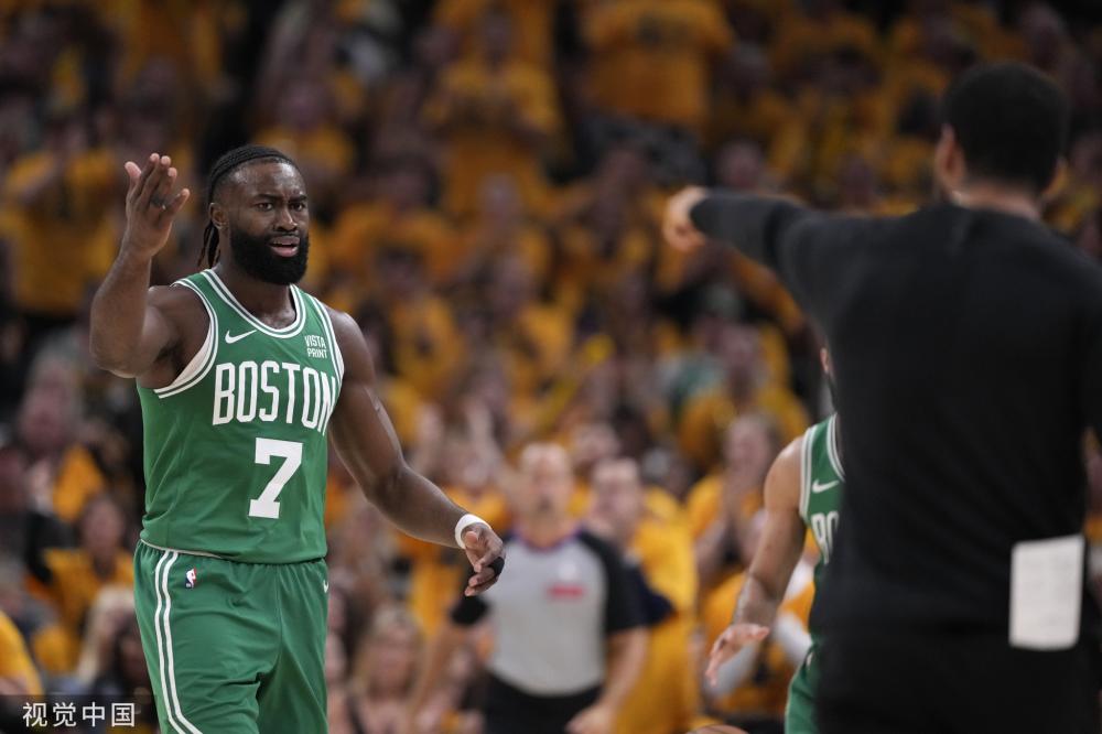 现在球场上 现在球场上